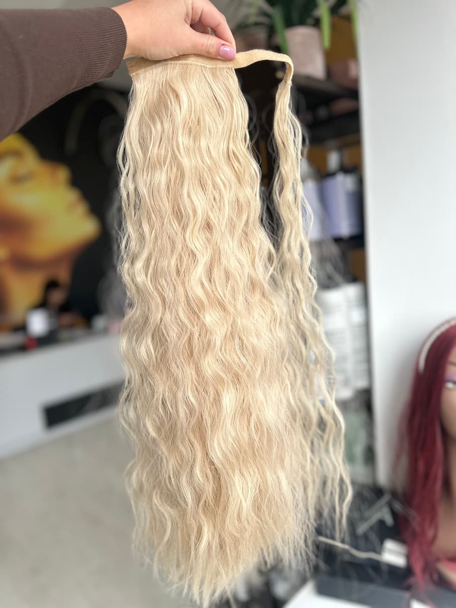 Coada pe scai Blond Suvitat Ondulata